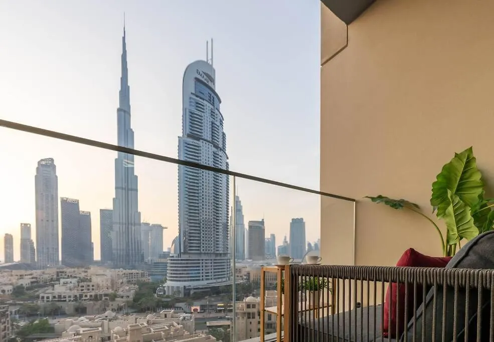 Ultimate Stay / Amazing Burj Khalifa Views / 5 Min Walk From Dubai Mall / 6 People