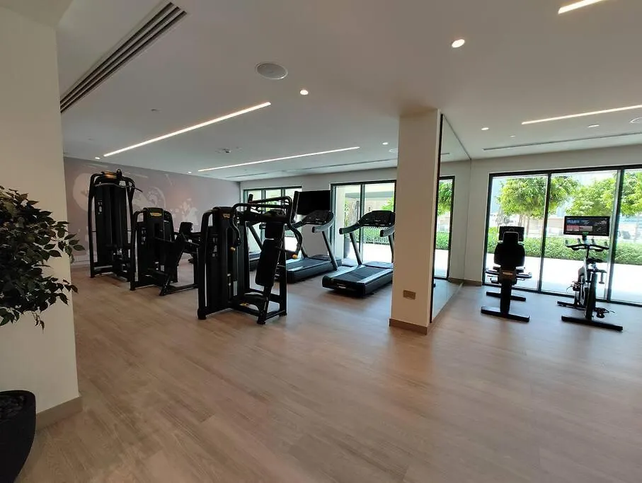 Ultimate Stay / Amazing Burj Khalifa Views / 5 Min Walk From Dubai Mall / 6 People شقة