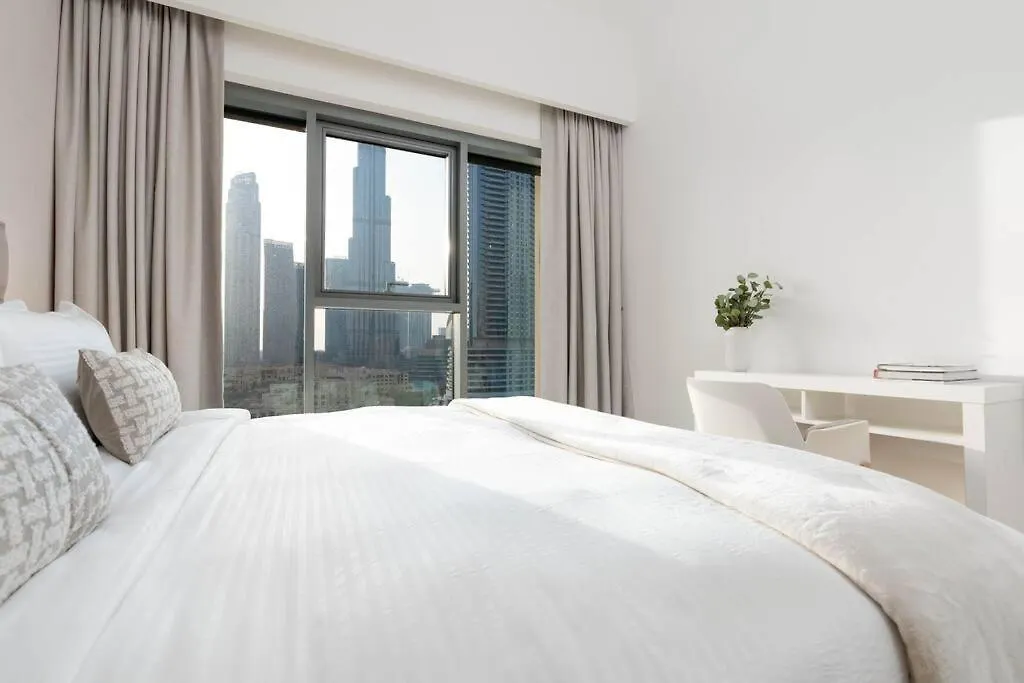 Ultimate Stay / Amazing Burj Khalifa Views / 5 Min Walk From Dubai Mall / 6 People
